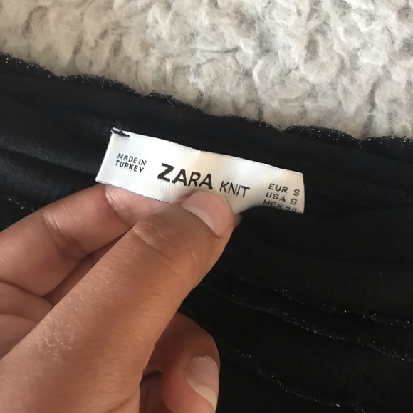 🚨SOLD🚨 NWOT Zara Black Shimmery Crop Top - Picture 4 of 4